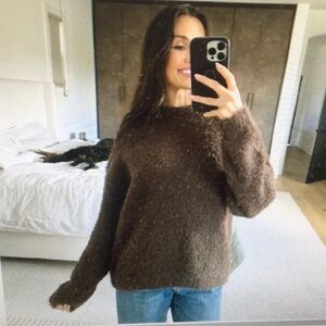 LEITH/CHOCOLATE-“FUZZY”RELAXED FIT CREWNECK SWEATER